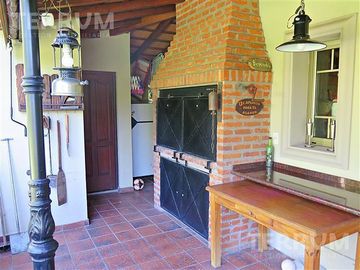 CASA VENTA CANNING BARRIO EL CENTAURO