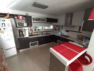 Casa en Los Arboles- Valle Escondido
