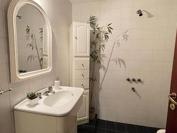 Casa en Venta 2 Dormitorios con Cochera Barrio Arroyito