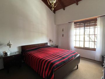 Casa en Venta 2 Dormitorios con Cochera Barrio Arroyito