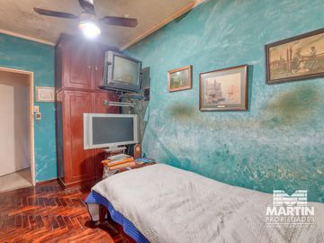 Casa Dúplex en venta Martinez 5 ambientes, escritorio. ideal estudio, consultorio o vivienda.