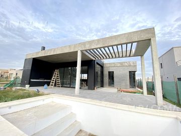 VENTA CASA EN SAN FELIPE - CANNING