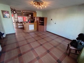 Casa  en venta en Gregorio De Laferrere