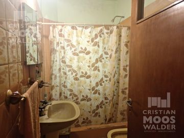 Casa para Inversión en Garín 8 ambientes