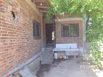 Casa para Inversión en Garín 8 ambientes