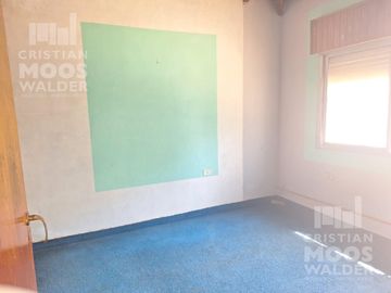 Casa para Inversión en Garín 8 ambientes
