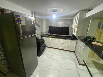 Casa en venta - 3 dormitorios 2 baños - 150mts2  - Miramar