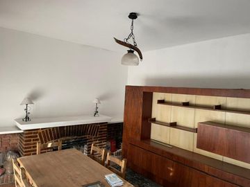 Casa en venta - 2 dormitorios 1 baño - 668mts2 totales - Longchamps