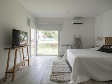 VENTA, CASA, COSTA ESMERALDA, BARRIO SENDEROS IV, LOTE AL 300, 4 AMBIENTES