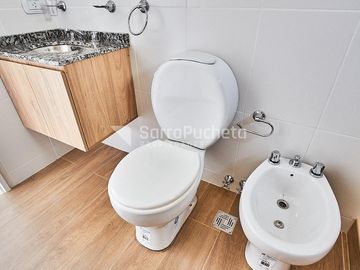 Venta Departamento 2 Ambientes Hurlingham 1° A
