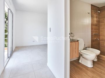 Venta Departamento 2 Ambientes Hurlingham 1° A