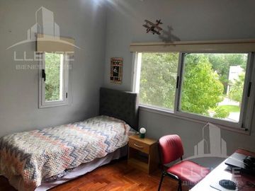 Casa 5 ambientes con piscina en venta - Fincas de Iraola 1