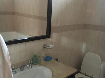 Casa 6 ambientes en venta en  Parque Ayerza Castelar Norte