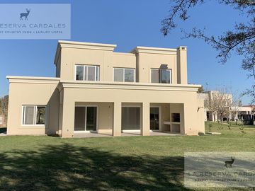 Casa de 5 Ambientes en Venta en La Reserva Cardales