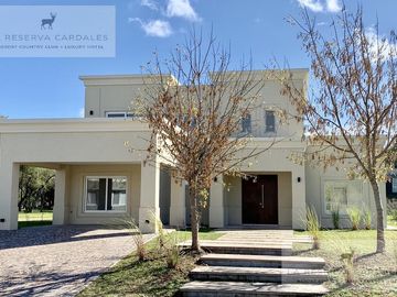 Casa de 5 Ambientes en Venta en La Reserva Cardales