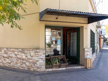 Local céntrico a la venta en Lobos