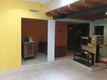 Casa en venta - 3 Dormitorios 2 Baños - Cocheras - 415Mts2 - Glew, Almirante Brown