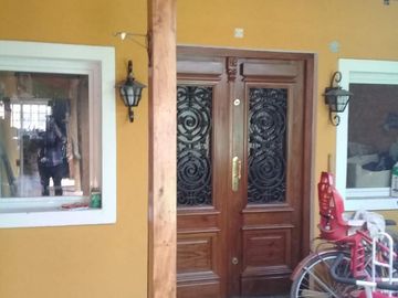 Casa en venta - 3 Dormitorios 2 Baños - Cocheras - 415Mts2 - Glew, Almirante Brown