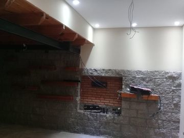Casa en venta - 3 Dormitorios 2 Baños - Cocheras - 415Mts2 - Glew, Almirante Brown
