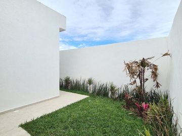 Casa en VENTA en LOMAS DE MEDITERRANEO