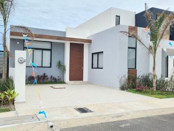Casa en VENTA en LOMAS DE MEDITERRANEO