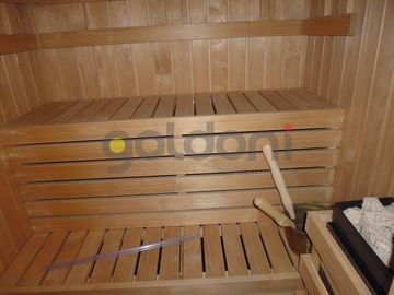 Imponente Propiedad sobre 2 lotes con Piscina en Fincas Dos