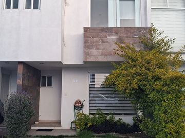 CASA EN VENTA EN CUAUTLANCINGO EN FRACCIONAMIENTO