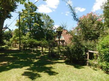 Casa en venta - 3 Dormitorios 2 Baños - 130 mts2 - Chascomus