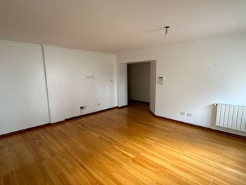 Venta departamento centro rosario 2 dormitorios cochera