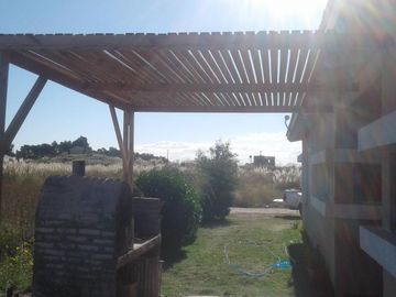 Casas en venta - 2 Dormitorios 1 Baño - 200 mts2 - Balneario Océano