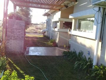 Casas en venta - 2 Dormitorios 1 Baño - 200 mts2 - Balneario Océano