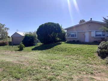 Casas en venta - 2 Dormitorios 1 Baño - 200 mts2 - Balneario Océano
