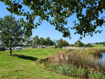 NORDELTA | LAGUNITA Departamento en venta de 3 ambientes con jardín y vista a la laguna