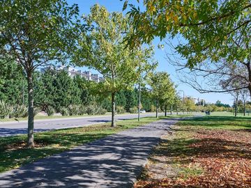 NORDELTA | LAGUNITA Departamento en venta de 3 ambientes con jardín y vista a la laguna