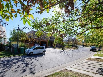 NORDELTA | LAGUNITA Departamento en venta de 3 ambientes con jardín y vista a la laguna