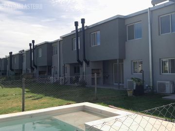 Mosquera y Gallastegui - VENTA Duplex en complejo DECS Tortugas