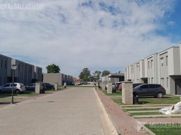 Mosquera y Gallastegui - VENTA Duplex en complejo DECS Tortugas