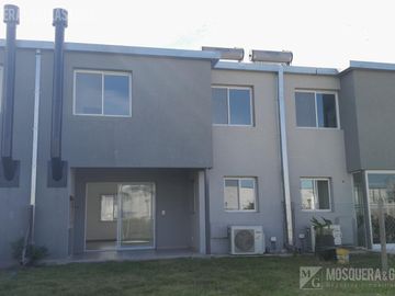 Mosquera y Gallastegui - VENTA Duplex en complejo DECS Tortugas