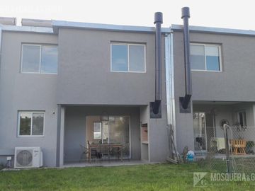 Mosquera y Gallastegui - VENTA Duplex en complejo DECS Tortugas