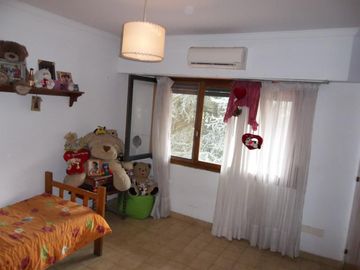 Quinta en venta - 5 dormitorios 3 baños - 396mts2 - Mar Del Plata