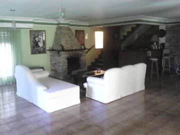Quinta en venta - 5 dormitorios 3 baños - 396mts2 - Mar Del Plata