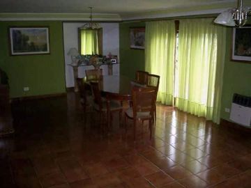 Quinta en venta - 5 dormitorios 3 baños - 396mts2 - Mar Del Plata