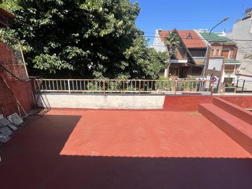 CASA MULTI FAMILIAR - MONTE CASTRO