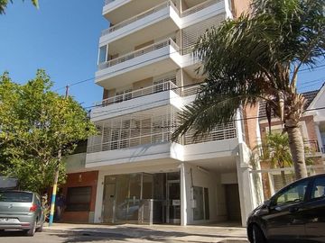 Departamento 2 dormitorios amplio balcon arroyito rio
