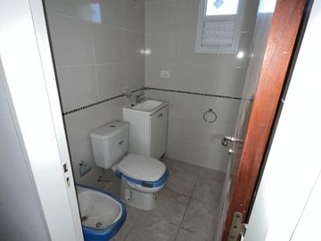 Departamento 2 dormitorios amplio balcon arroyito rio