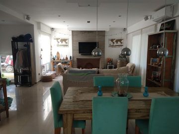 Casa en venta en barrio San Isidro Labrador, Tigre