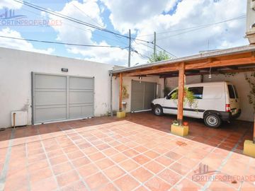 Casa - Villa Elvira