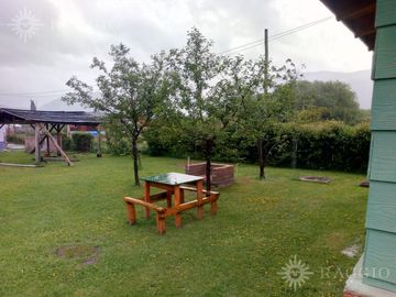 CASAS EN VENTA EN AMPLIO TERRENO – EL HOYO, CHUBUT (FR-23)