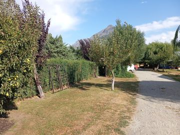 CASAS EN VENTA EN AMPLIO TERRENO – EL HOYO, CHUBUT (FR-23)