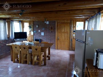 CASAS EN VENTA EN AMPLIO TERRENO – EL HOYO, CHUBUT (FR-23)